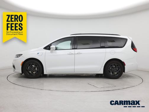 White 2021 Chrysler Pacifica Hybrid Touring L