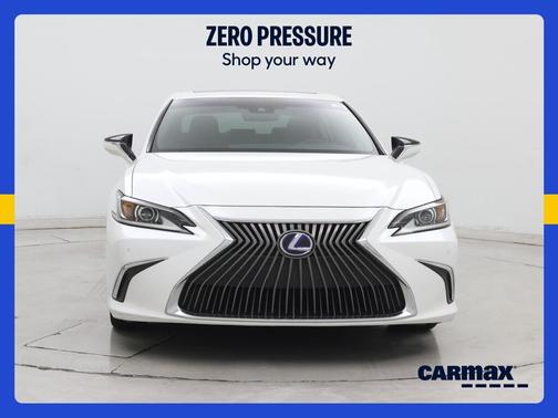 White 2020 Lexus ES 300h Luxury
