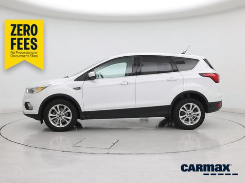 White 2019 Ford Escape SE