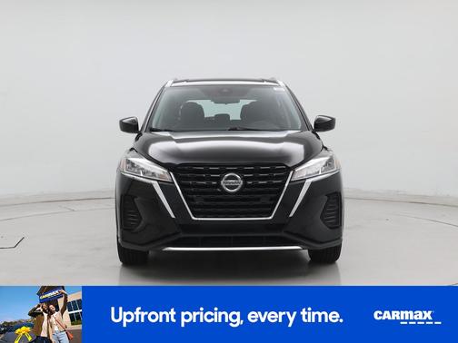 Black 2021 Nissan Kicks SV