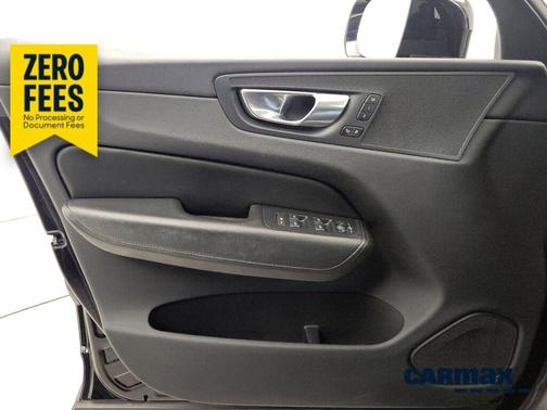 Black 2023 Volvo XC60 B5 Core