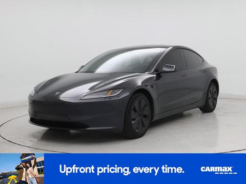 Gray 2024 Tesla Model 3 Long Range
