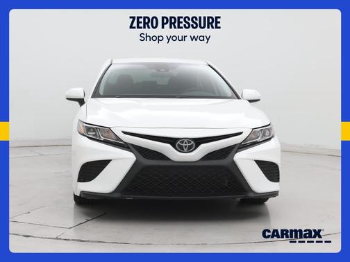 White 2020 Toyota Camry SE