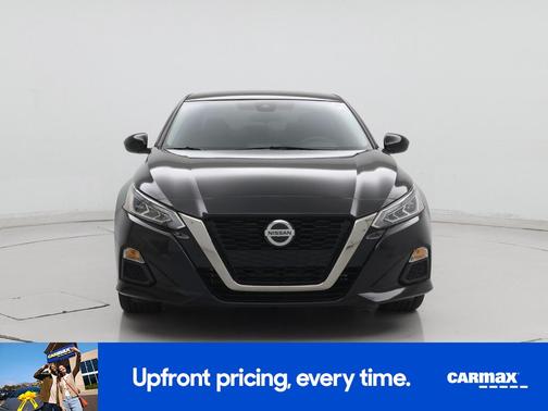 2022 Nissan Altima SR