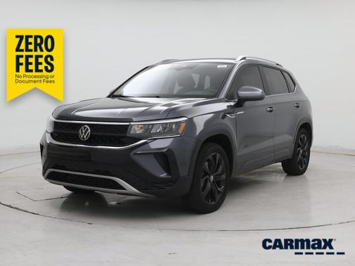 Gray 2023 Volkswagen Taos SE