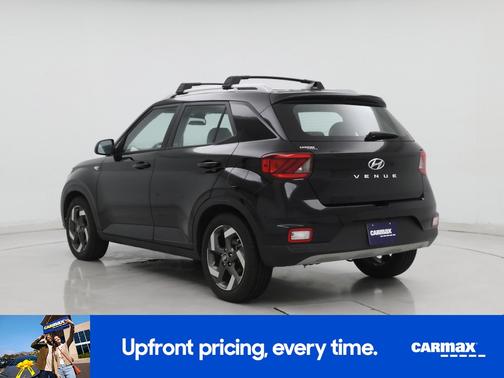 2022 Hyundai VENUE SEL