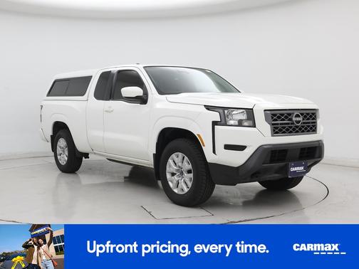 White 2023 Nissan Frontier SV