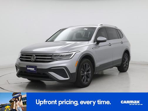 Gray 2022 Volkswagen Tiguan SE