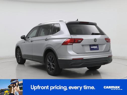 Gray 2022 Volkswagen Tiguan SE