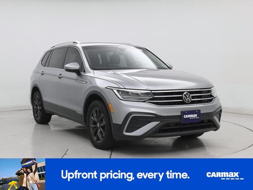 Gray 2022 Volkswagen Tiguan SE