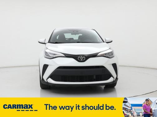 2022 Toyota C-HR XLE