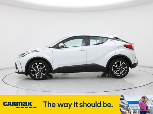 2022 Toyota C-HR XLE