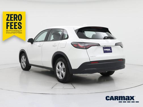 White 2024 Honda HR-V LX