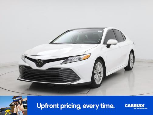 White 2019 Toyota Camry XLE