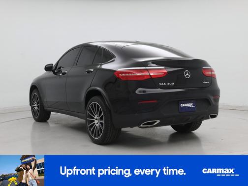 Black 2019 Mercedes-Benz GLC 300