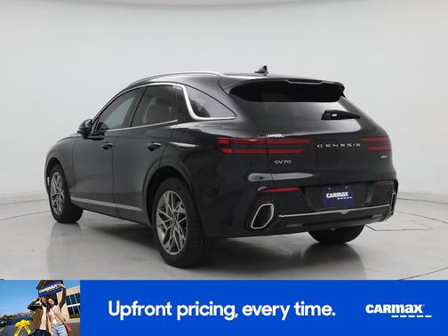 Black 2023 Genesis GV70