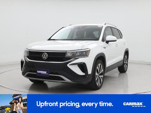 White 2023 Volkswagen Taos SE