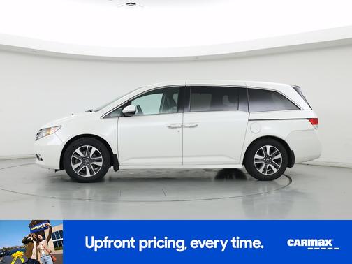 White 2017 Honda Odyssey Touring Elite