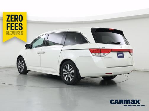 White 2017 Honda Odyssey Touring Elite