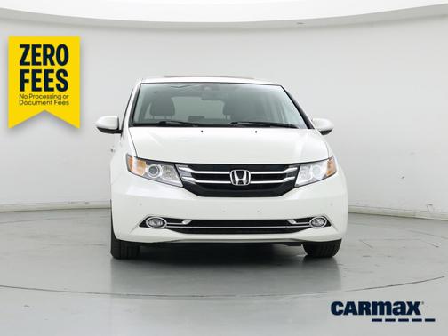 White 2017 Honda Odyssey Touring Elite