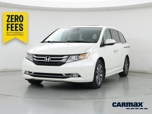 White 2017 Honda Odyssey Touring Elite