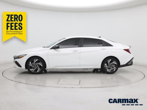 White 2025 Hyundai ELANTRA SEL Sport