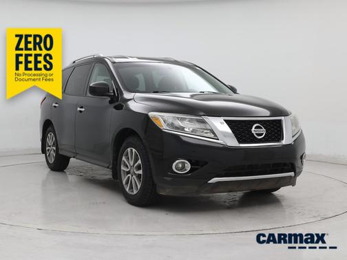 Black 2016 Nissan Pathfinder SV
