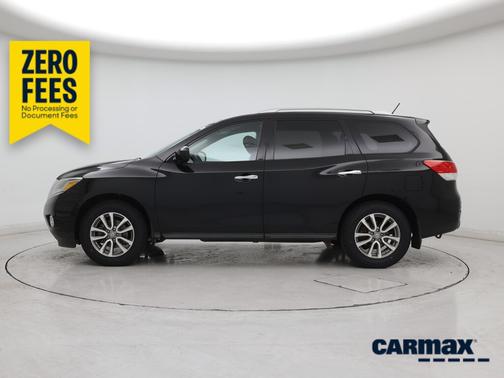 Black 2016 Nissan Pathfinder SV