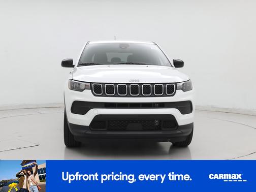 White 2023 Jeep Compass Sport