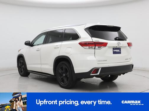 White 2018 Toyota Highlander Limited Platinum