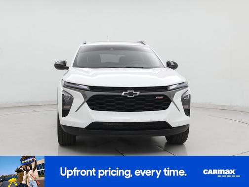 White 2025 Chevrolet Trax 2RS