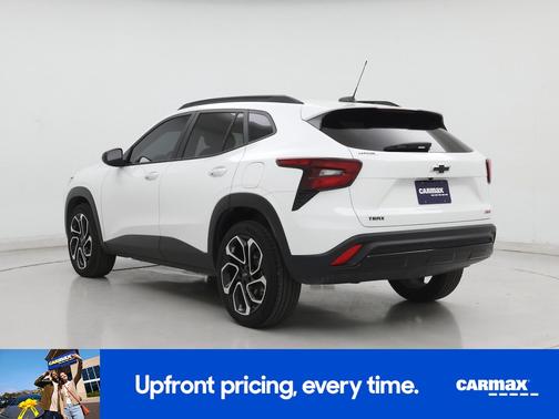 White 2025 Chevrolet Trax 2RS