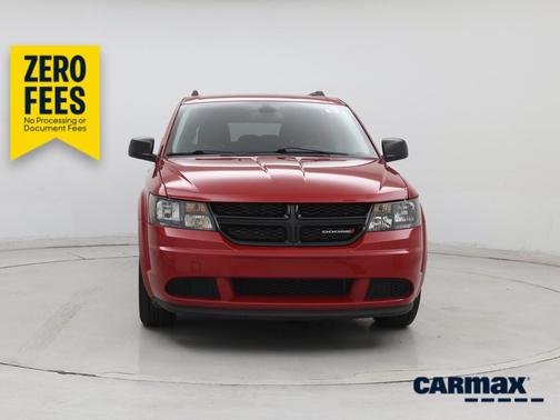 Red 2018 Dodge Journey SE