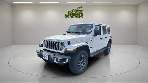 2026 Jeep Wrangler 4-Door Sahara 4x4