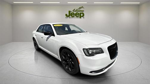 2019 Chrysler 300 Touring
