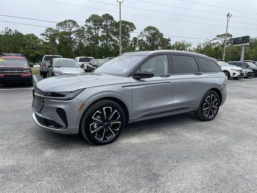 2025 Lincoln Nautilus Reserve