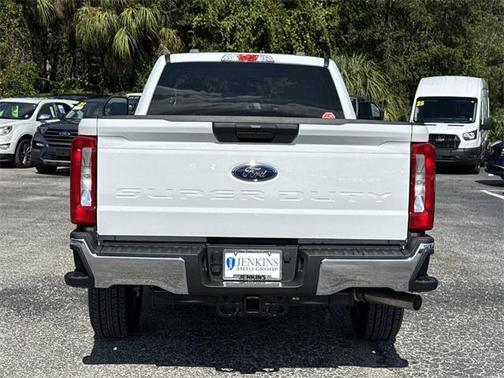 2026 Ford F-350 XLT