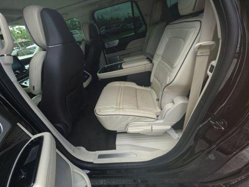 Black 2021 Lincoln Navigator L Black Label