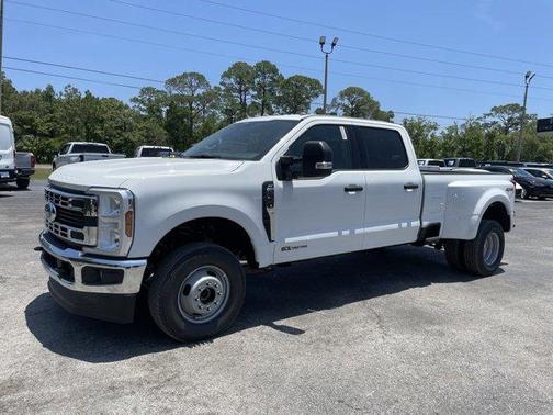 2025 Ford F-350 XLT