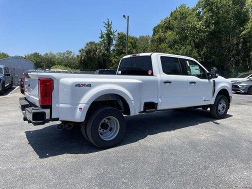 2025 Ford F-350 XLT