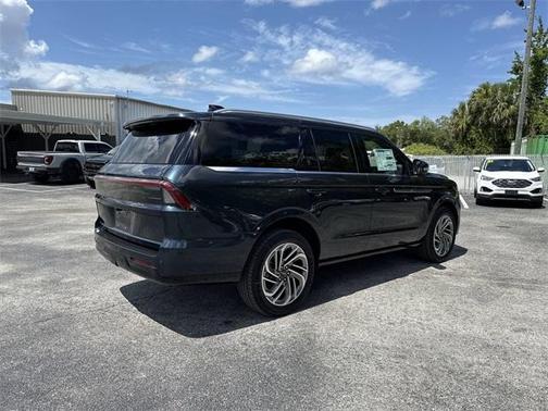 2025 Lincoln Navigator Reserve