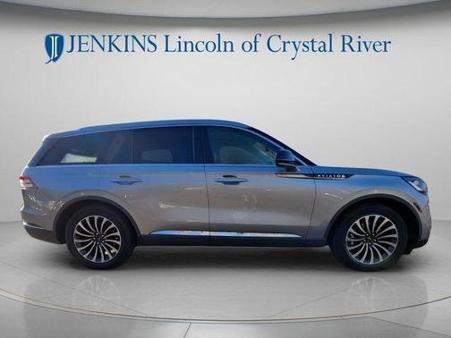 Silver Radiance Metallic 2022 Lincoln Aviator Reserve RWD