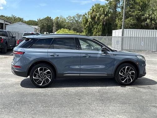 2025 Lincoln Corsair Reserve