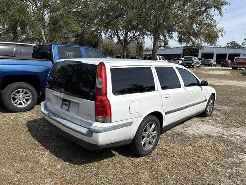 2004 Volvo V70 2.4