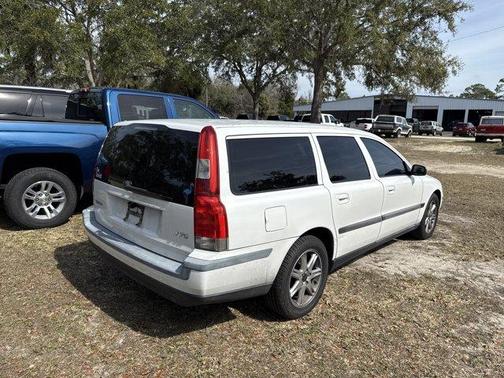 2004 Volvo V70 2.4