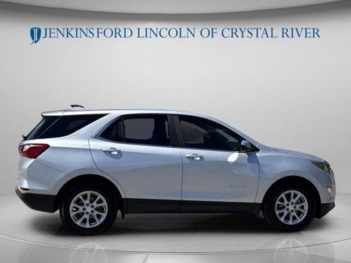Silver Ice Metallic 2021 Chevrolet Equinox 1LT