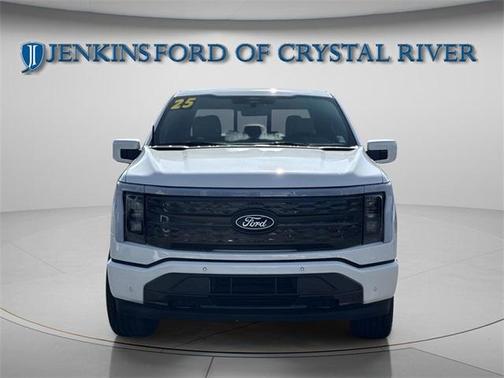 2025 Ford F-150 Lightning Platinum