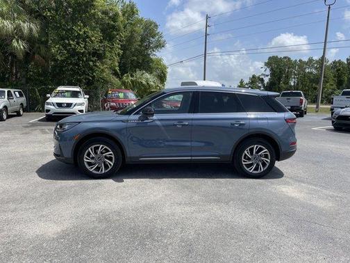 2025 Lincoln Corsair Premiere