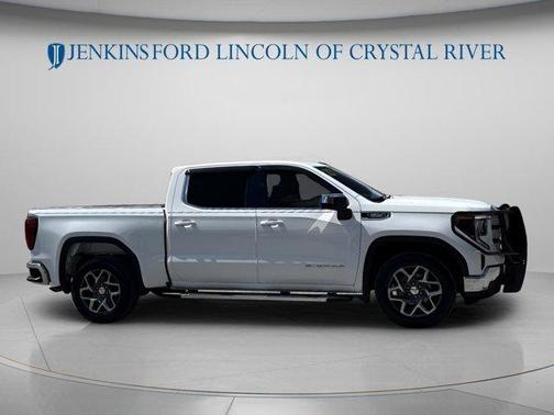 Summit White 2023 GMC Sierra 1500 SLE