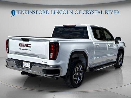 Summit White 2023 GMC Sierra 1500 SLE